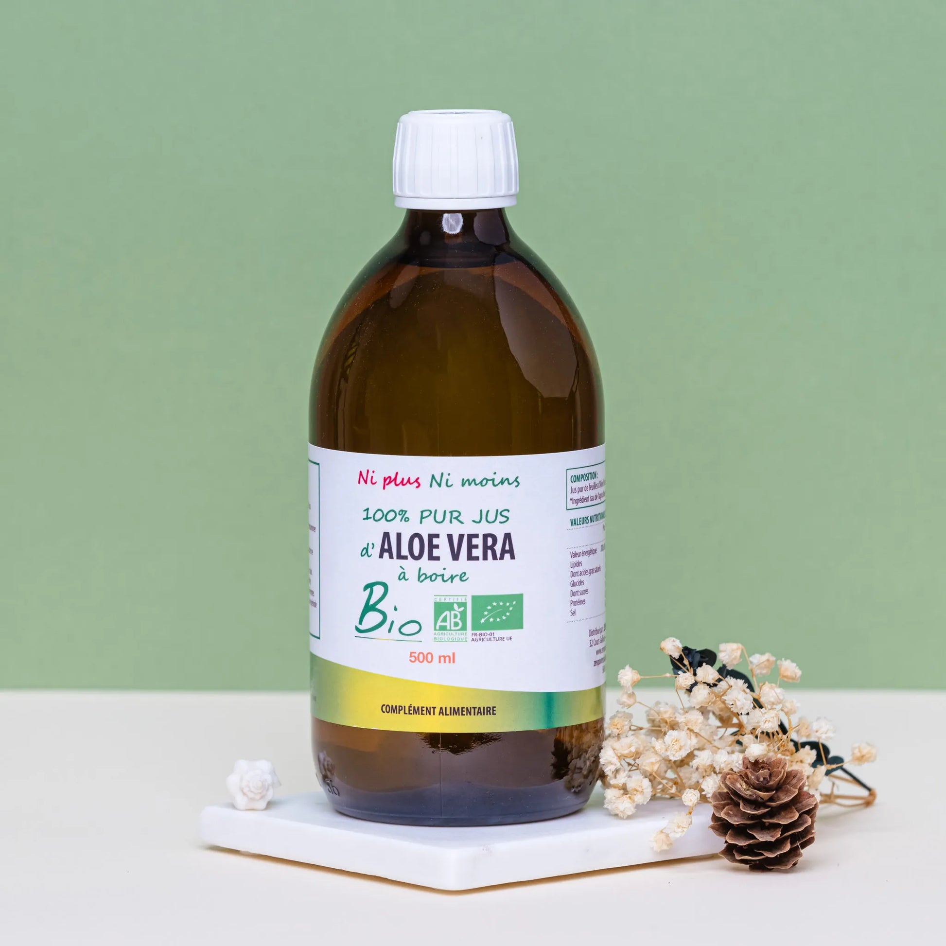 Atout santé nature, spécialiste des compléments alimentaires à base de plantes bio et non bio, vous propose son pur jus d'aloe vera bio certifié AB, pour votre confort digestif et stimulation immunitaire